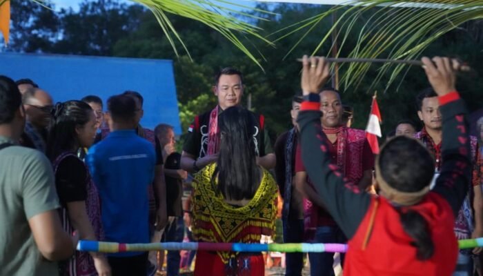 Gawai Dayak di Kapuas Hulu, Bupati : Wujud Pelestarian Adat dan Budaya