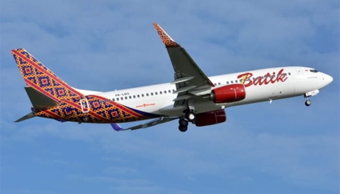 Pesawat Batik Air Kembali Beroperasi di Bandara Tanpa Padang Mamuju