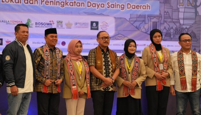 Gubernur Sulbar Buka Musda II KAGAMA