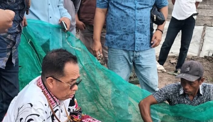 Kunjungan Tim Ahli Gubernur Sulbar Menggali Potensi Tambak Pesisir di Pasangkayu
