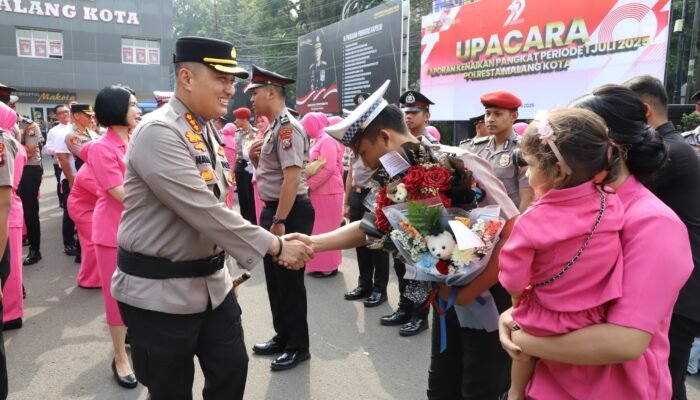 Kapolresta Malang Kota Lantik 54 Personel yang Naik Pangkat, Ini Pesannya