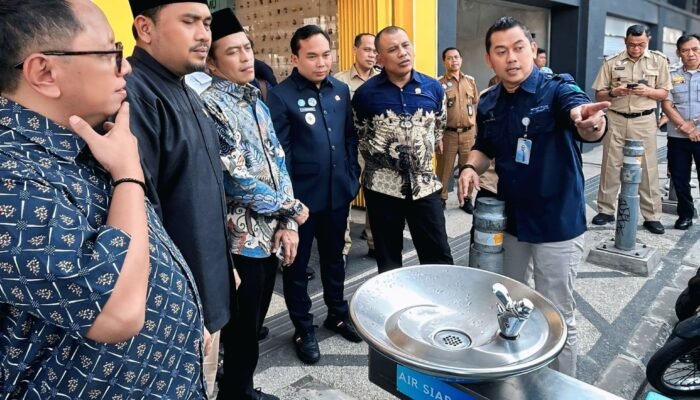 Layak Jadi Percontohan, Komisi A DPRD Jawa Timur Apresiasi Anjungan Air Siap Minum Tugu Tirta
