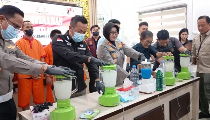 Satresnarkoba Polrestabes Palembang Musnahkan 4 Kg Sabu dan 2400 Butir Ekstasi