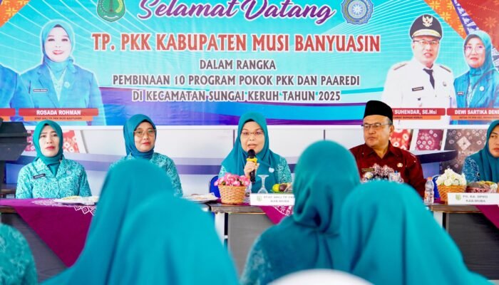 Kunker di Sungai Keruh, Rosada Rohman melakukan Pembinaan 10 Program Pokok PKK