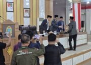 Anggota DPRD Ogan Ilir Gelar Rapat Paripurna Membahas Pandangan Umum Fraksi-fraksi DPRD Tentang LKPJ