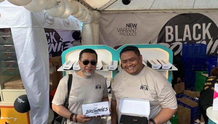 Wajib Dicoba! Varian Baru Black Brownies Crumble Amanda