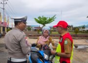 Satlantas Polres Kapuas Hulu Gelar Sosialisasi dan Pembagian Brosur