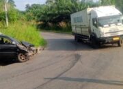Kecelakaan Lalu Lintas Libatkan Inova dan Truk di Depan Kantor Camat TPK