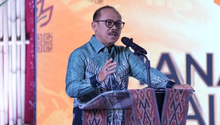 Gubernur Sulbar Launching Sandeq Silumba 2025