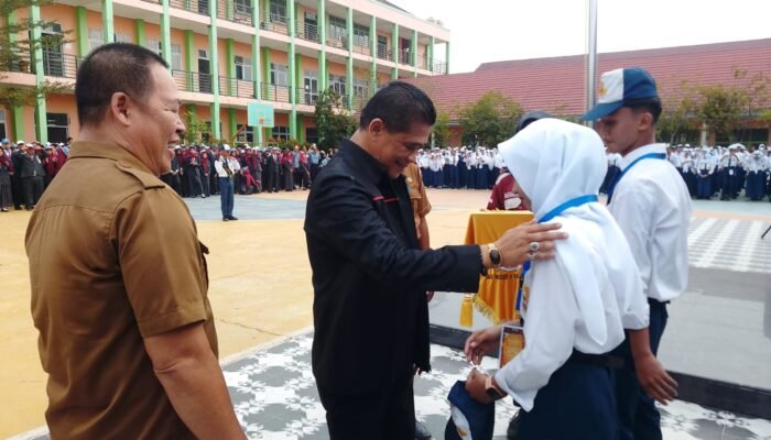 Ketua Komite SMAN 9 Palembang Hadiri Kegiatan MPLS