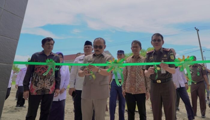 Gubernur Sulbar Resmikan Masjid Baharuddin Lopa