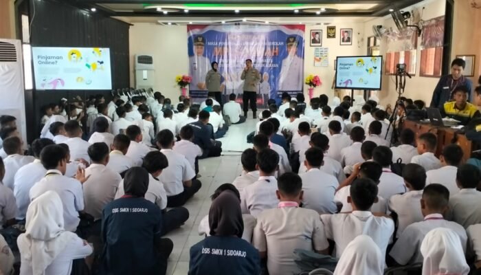 Sat Binmas Polresta Sidoarjo Sosialisasi Pentingnya Tertib Berlalu Lintas dan Bahaya Kenakalan Remaja