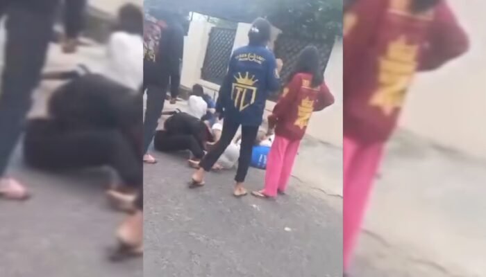 Viral, Pertarungan 3 Versus 3 Cewek Dibawah Umur di Palembang