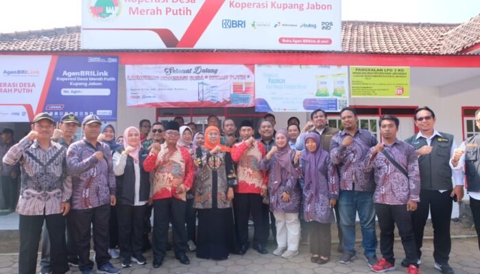 Gubernur Jawa Timur: Keberadaan Koperasi Merah Putih Jangan Sampai Menjadi Kompetitor Pelaku UMKM