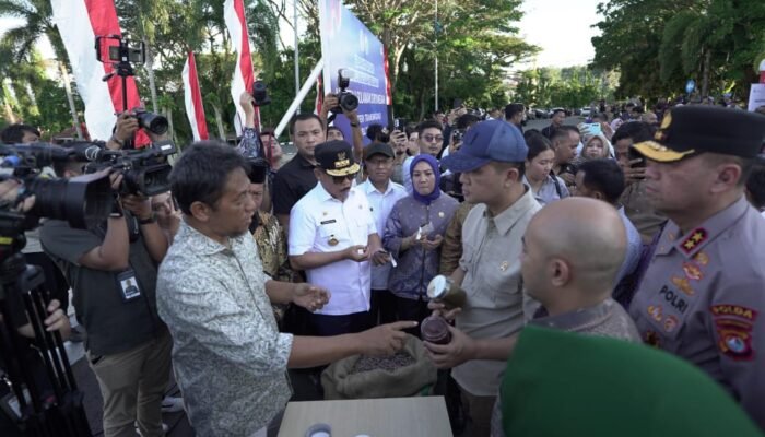 Pameran Osaka Expo Jepang 2025: Mentrans RI Akan Bawa Biji Coklat Asal Sulbar