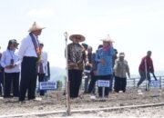 Gubernur Sulbar dan Mentan Amran Komitmen Kembangkan Bawang Merah di Majene