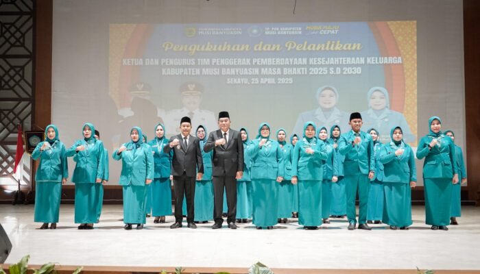 Resmi, Bupati H M Toha dan Wabup Rohman Lantik Ketua dan Pengurus TP PKK Muba Masa Bakti 2025-2030