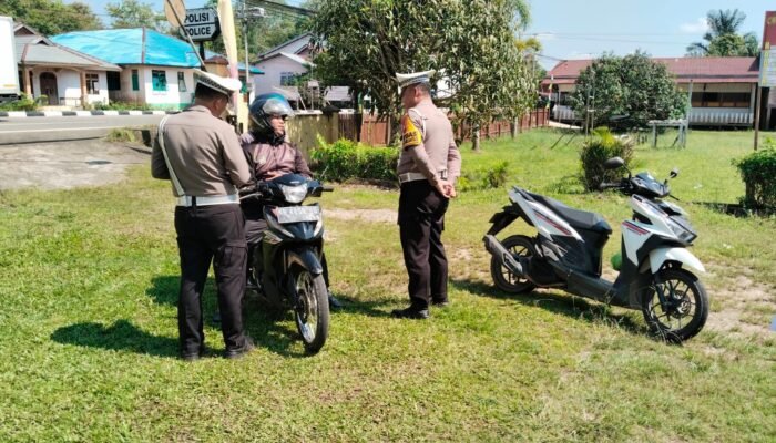 Kasatlantas Polres Kapuas Hulu : Pelanggar Kasat Mata Kita Tindak Tilang Manual