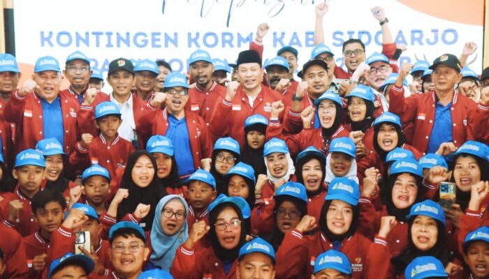 Bupati Subandi Lepas Keberangkatan Ratusan Kontingen Kormi Sidoarjo Menuju Fornas VIII di NTB