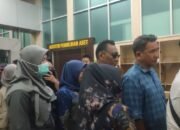 Rombongan OTT 20 Kades dan 1 Camat Desa Pagar Gunung Kabupaten Lahat Tiba di Kejati Sumsel