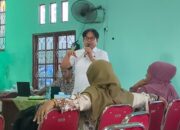 Wakil Ketua II DPRK Fakfak Beri Materi BUMKAM dan Koperasi Merah Putih di Kampung Sekban