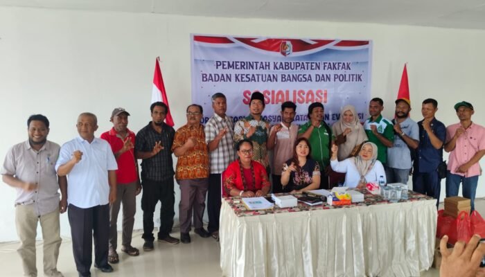 Kesbangpol Fakfak Sosialisasi Ormas dan Evaluasi Bantuan Dana Hibah Tahun 2025