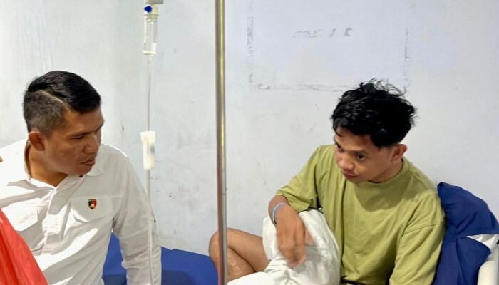 Bentuk Simpati, Ditreskrimsus Polda Gorontalo ‘Besuk’ Anggotanya yang Dikeroyok Sat Pol PP 