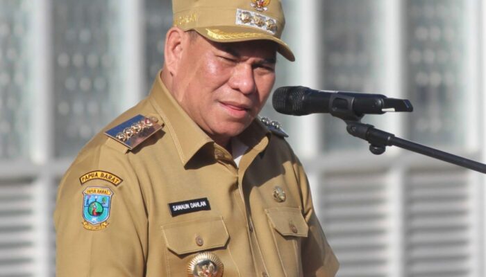 Bupati Samaun Dahlan Tegaskan, 500 Tenaga Honorer Fakfak Diangkat Tanpa Tes