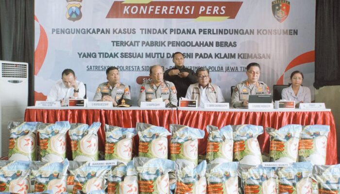 Kapolda Jatim Hadiri Ungkap Kasus Polresta Sidoarjo Amankan 12,5 Ton Beras Oplosan