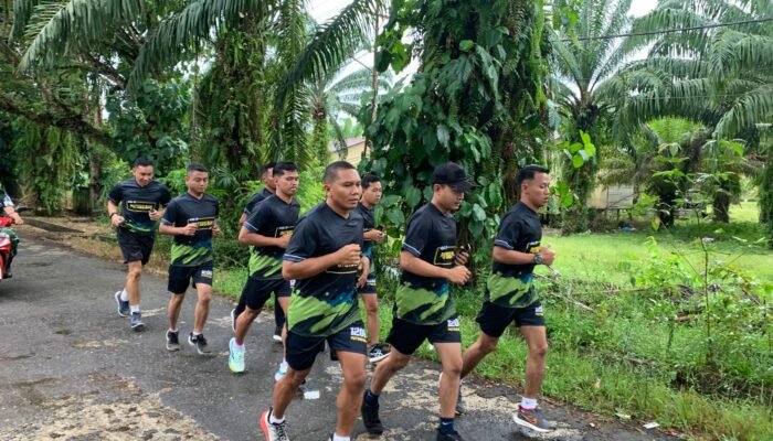 Dandim 1206 Putussibau : Olahraga Rutin Kunci Kesehatan dan Kinerja Prajurit TNI