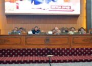Sekda Lubuk Linggau Hadiri Rapat Paripurna DPRD, Sampaikan Jawaban Eksekutif atas Pandangan Fraksi Terkait Raperda RPJMD 2025