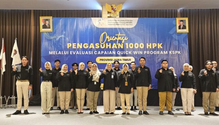 Kepala Kemendukbangga/BKKBN Jatim Kukuhkan Pengurus Forum Genre Jatim