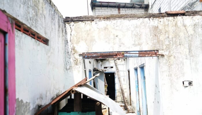 Langsung Direnovasi, Dua Rumah Warga Simogirang Terima Manfaat Program RTLH