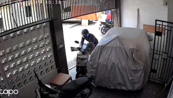 Curanmor Beraksi Siang Bolong, Penghuni Rumah Sedang Sibuk Renovasi