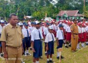 Kapolres Fakfak Apresiasi Pelaksanaan Upacara HUT Ke-80 Kemerdekaan RI Tahun 2025 di Distrik Kramamongga