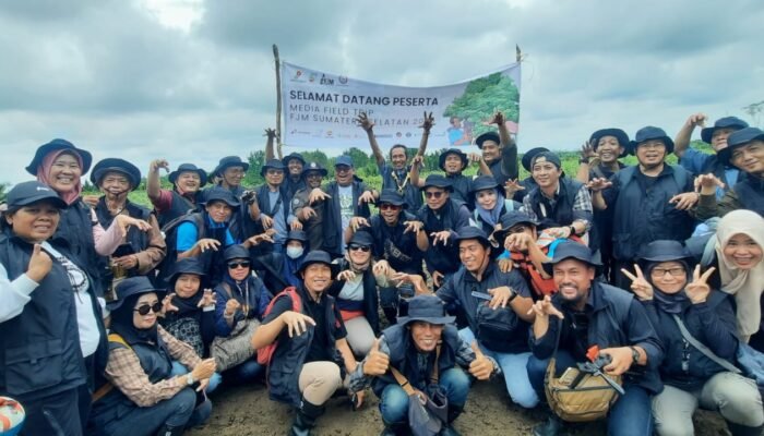 Field Trip, SKK Migas, KKKS dan FJM Tanam Mangrove