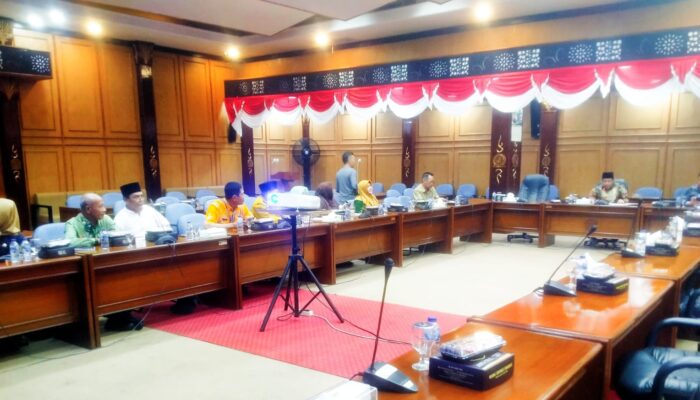 Dinilai Gagal Kelola Kuota SPMB, Dispendikbud Sidoarjo Tuai Kritik DPRD dan Publik