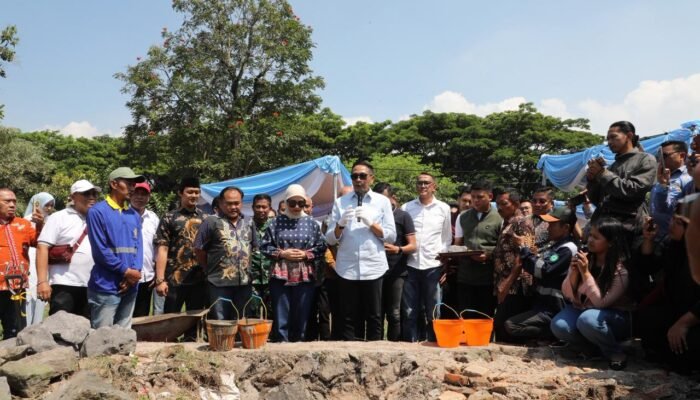 Walikota Malang Hadiri Peletakan Batu Pertama UMKM Center