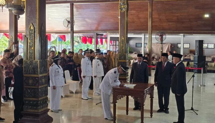 Bupati Tulungagung Kukuhkan Perpanjangan Masa Jabatan 4 Kepala Desa, Pesan Tegas untuk Tingkatkan Tata Kelola Desa