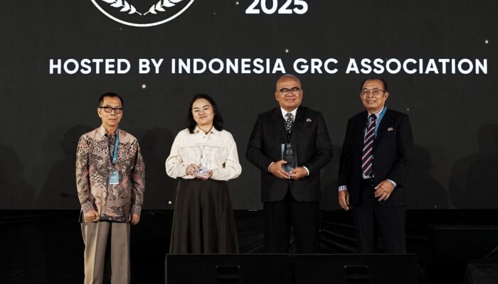 Integritas Nyata Dalam Governansi, Amien Sunaryadi Dianugerahi GRC Lifetime Achievement Award 2025
