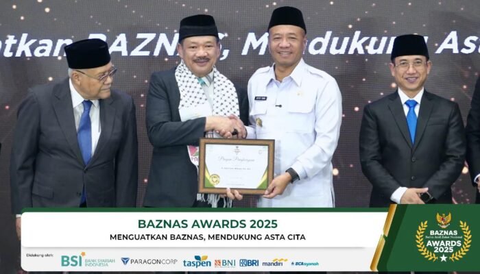 Kado Manis untuk Tulungagung, Bupati Gatut Sunu Bawa Pulang Penghargaan Nasional di BAZNAS Award 2025