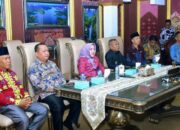 Bupati Musi Rawas Hj. Ratna Machmud dan Wabup H. Suprayitno Ikuti Arahan Mendagri Respon Situasi Terkini