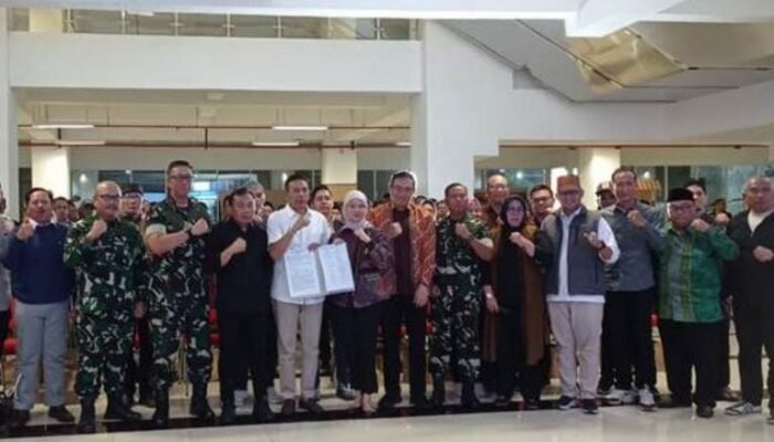 Walikota Malang Pimpin Deklarasi Damai Wujudkan Kondusifitas Menjaga Keamanan dan Ketentraman Kota Malang