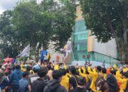 Tujuh Tuntutan Aliansi Mahasiswa Sumatera Selatan Menggema di Jalan