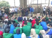 Mahasiswa Tulungagung Geruduk GOR Lembu Peteng, Bupati Gatut Sunu Beri Jawaban Tegas