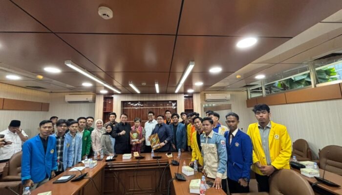 Tunaikan Janji, Ketua DPRD Sumsel Andie Dinialdie Kawal Aspirasi Mahasiswa hingga ke Senayan