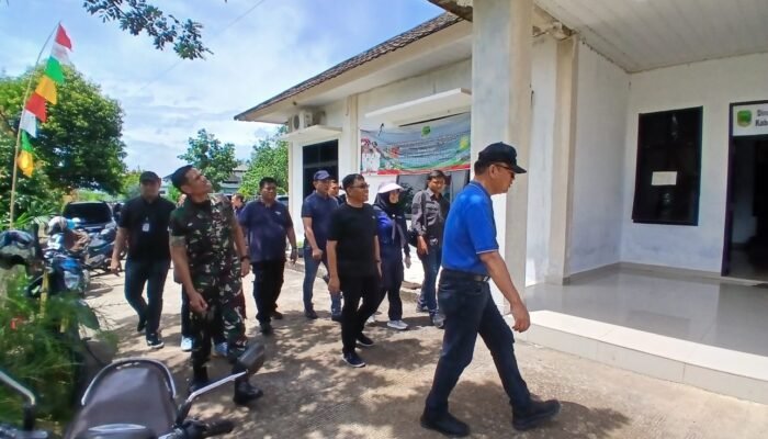 Bupati Empat Lawang Ajak Seluruh Pegawai OPD Bersih – Bersih Lingkungan Dinas dan Pemkab