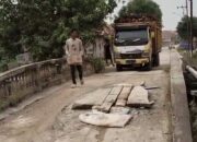 Jembatan Tapus Jebol Warga Desak Tindak Tegas Truk Sawit Bertonase Lebih