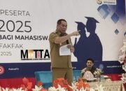 Beri Kuliah Umum, Bupati Fakfak Ajak Mahasiswa Polinef Siapkan Diri Hadapi Tantangan Kedepan