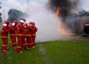 Pertamina Patra Niaga Regional Sumbagsel Perkuat Kesiapsiagaan Darurat Melalui Pelatihan Fire Drill bersama Kejaksaan Negeri Kota Prabumulih